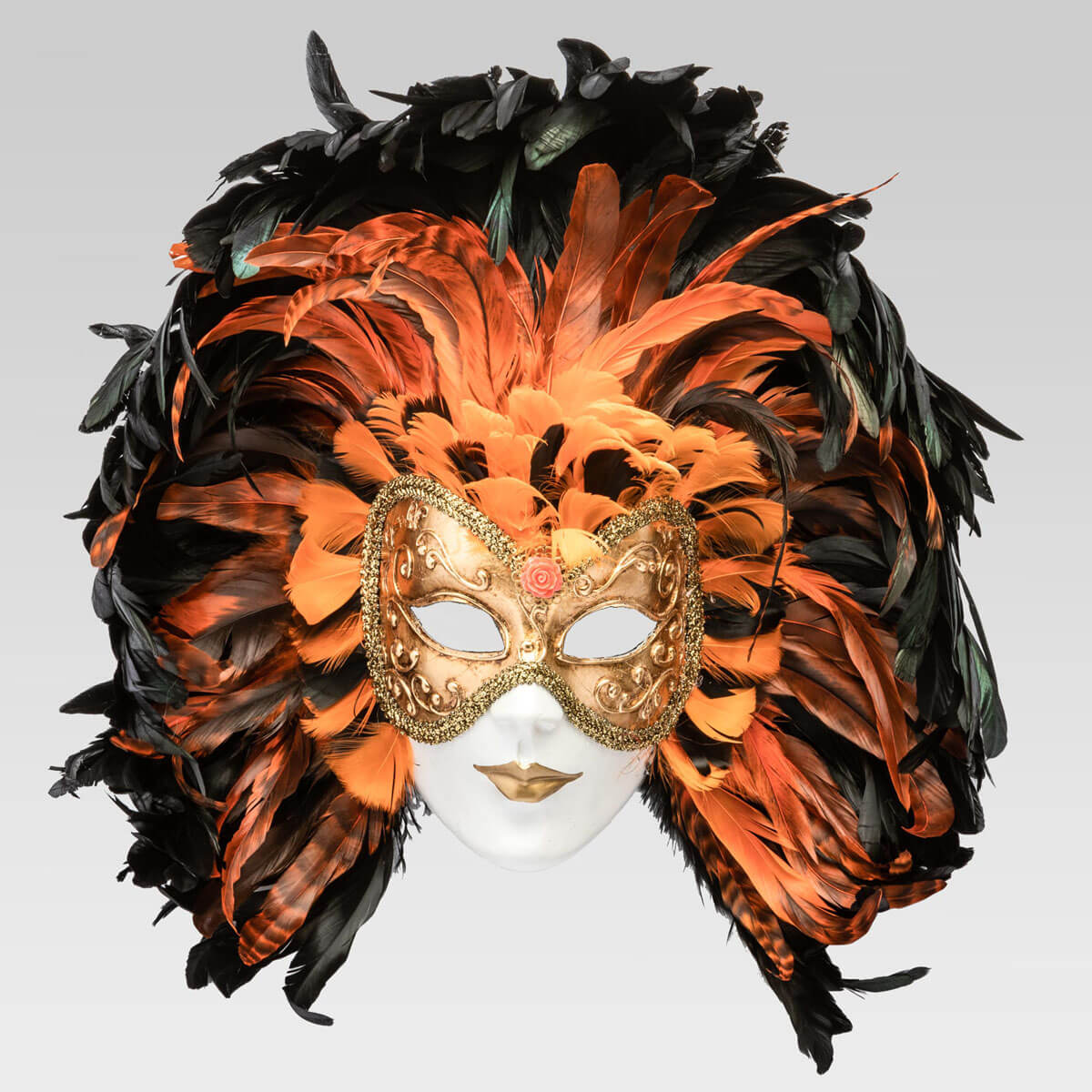 Venetian mask with feathers: show your elegance and beauty! - Venezia  Maschere
